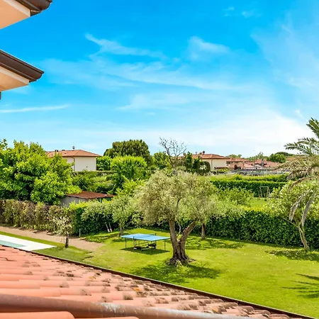 Giulia - A 马里纳-迪-皮特拉桑塔